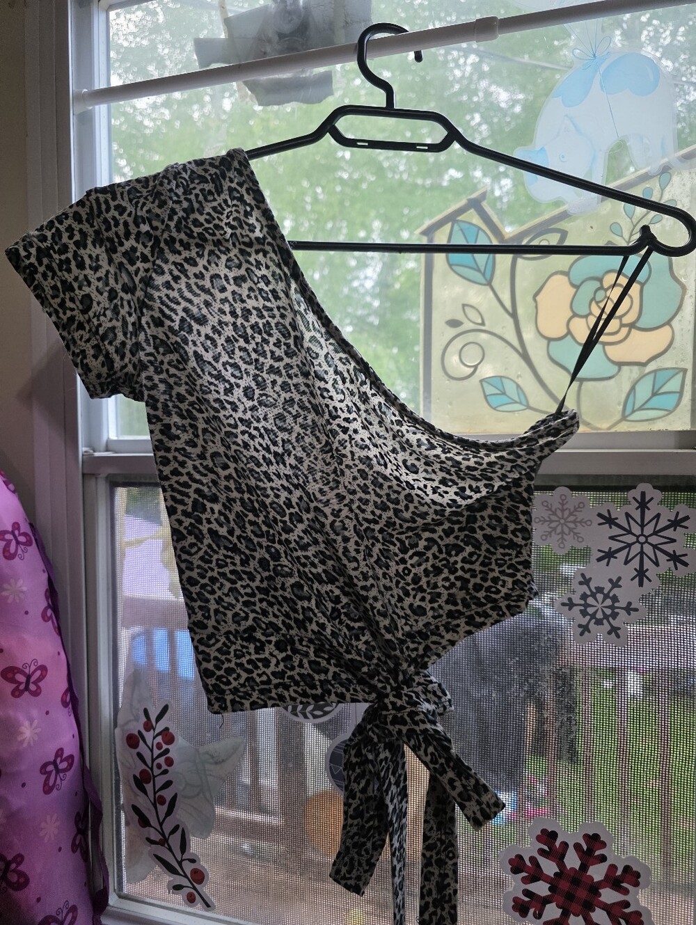 SHEIN Black & Cream Leopard One-Shoulder Tie-Waist Crop Top